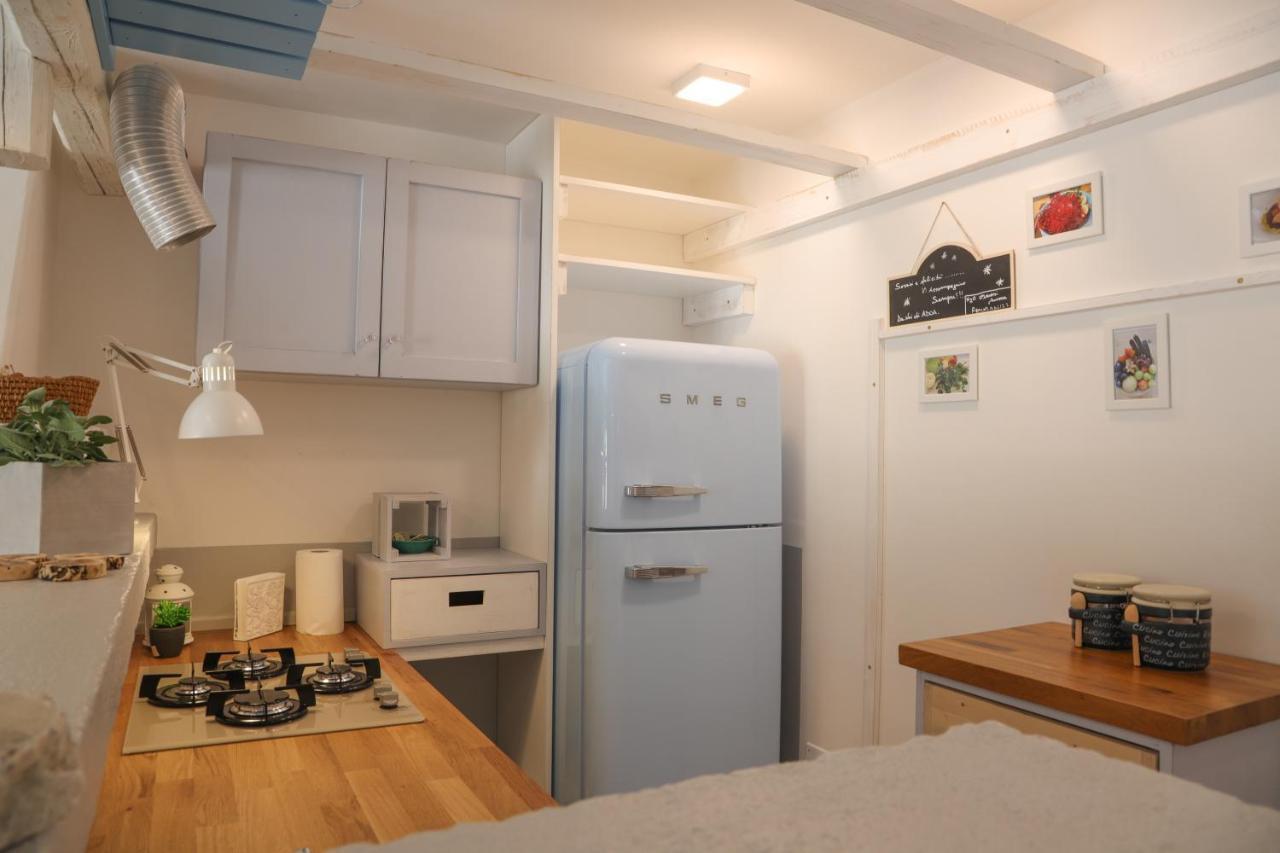 Dimora Adoa Apartment Фазано Екстериор снимка